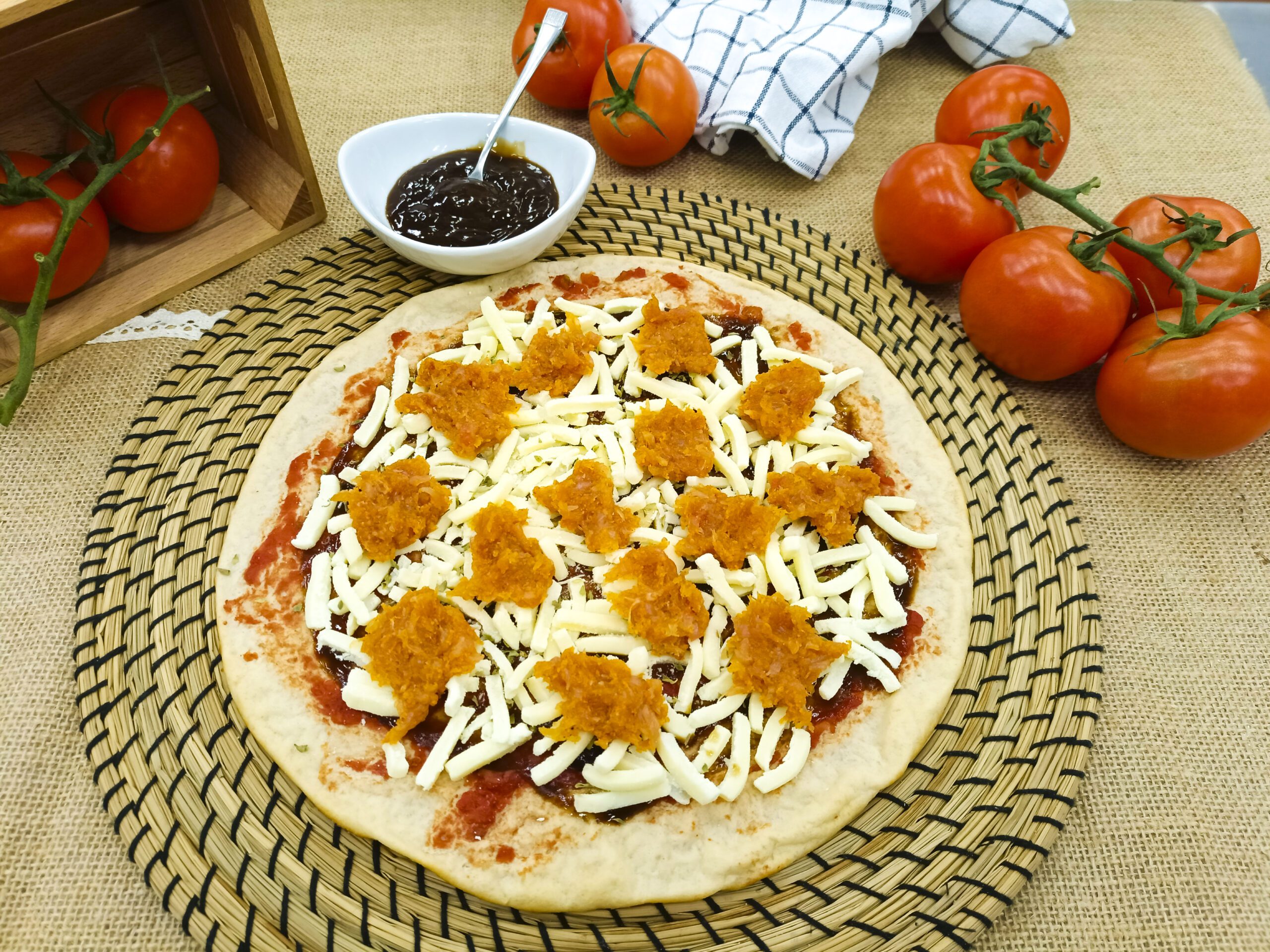 Pizza Baja en Calorías Con Pechuga de Pollo y Salsa Barbacoa