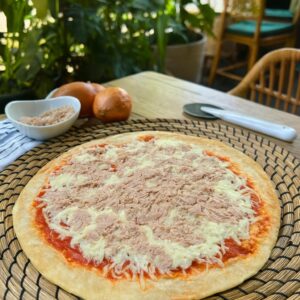 Pizza sana de atún con cebolla de Natur Pizza